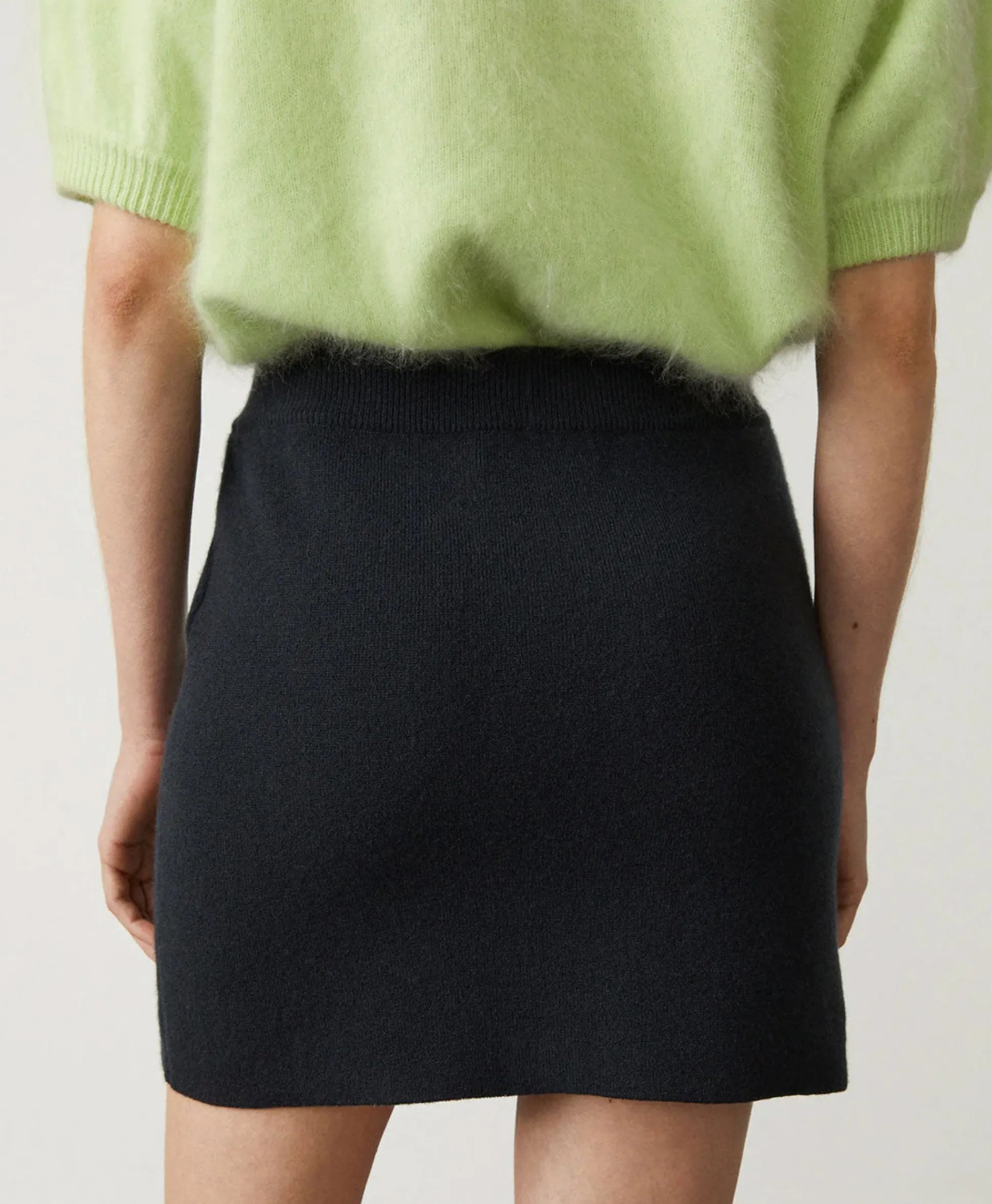 Lisa Yang Minirok Josette Donker Blauw