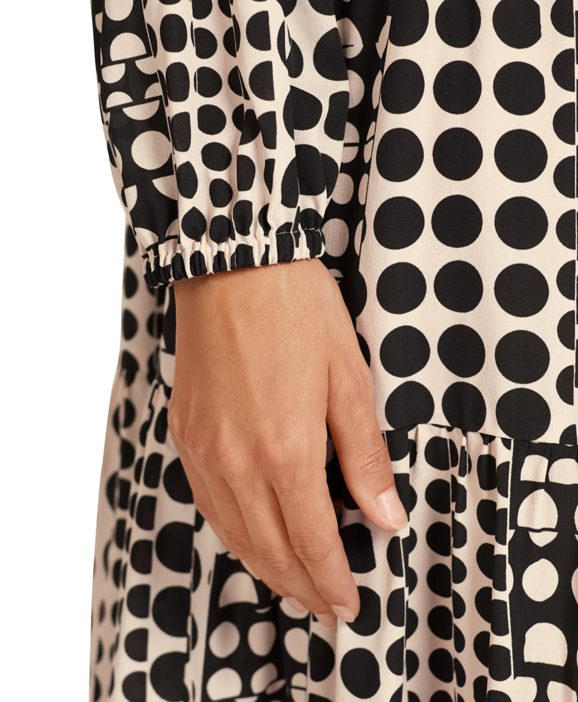 Marccain Additions Midi Jurk Ua 21.02 W10 Zwart