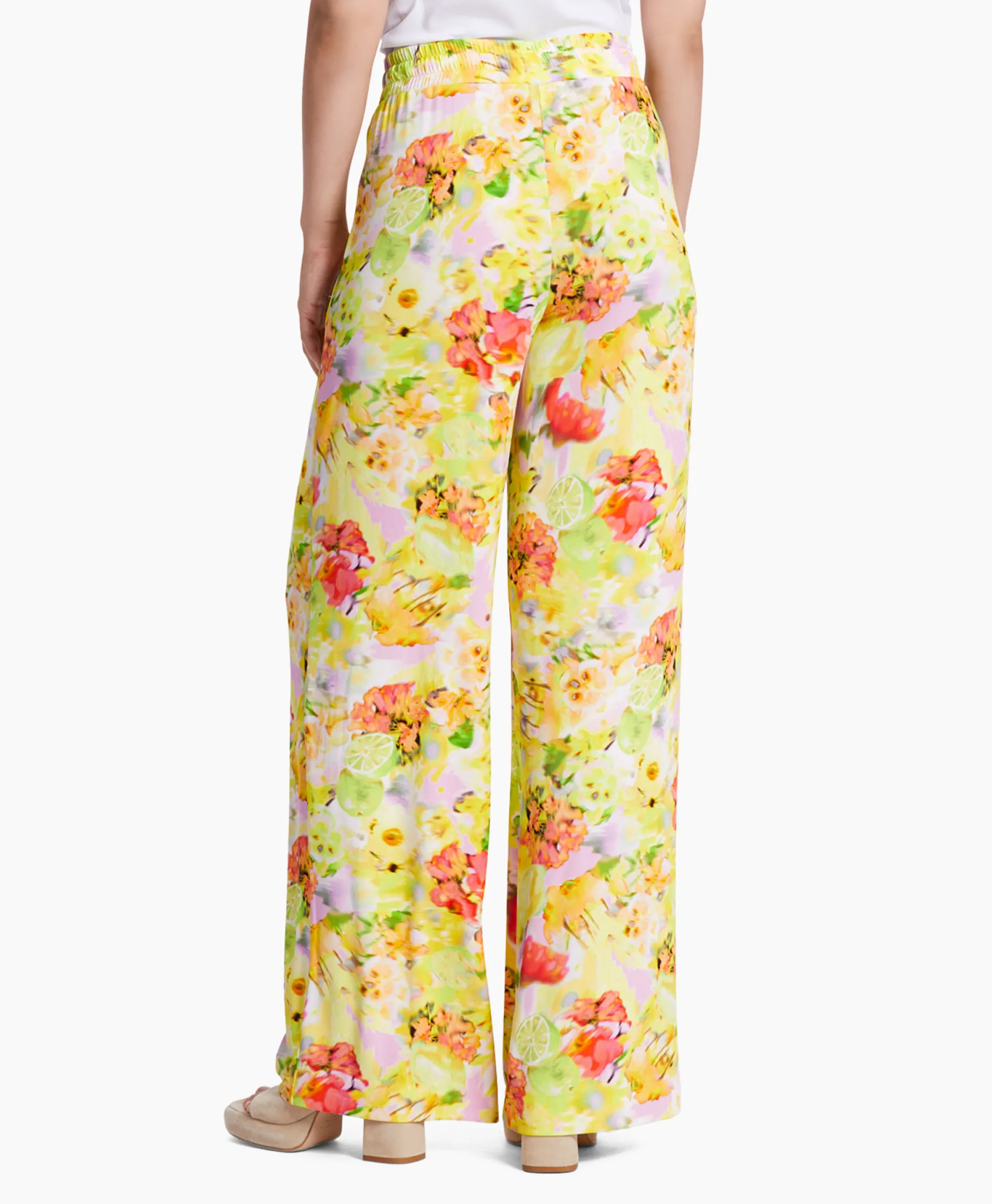 Marccain Collectie Broek Wc 81.37 J22 Midden Geel