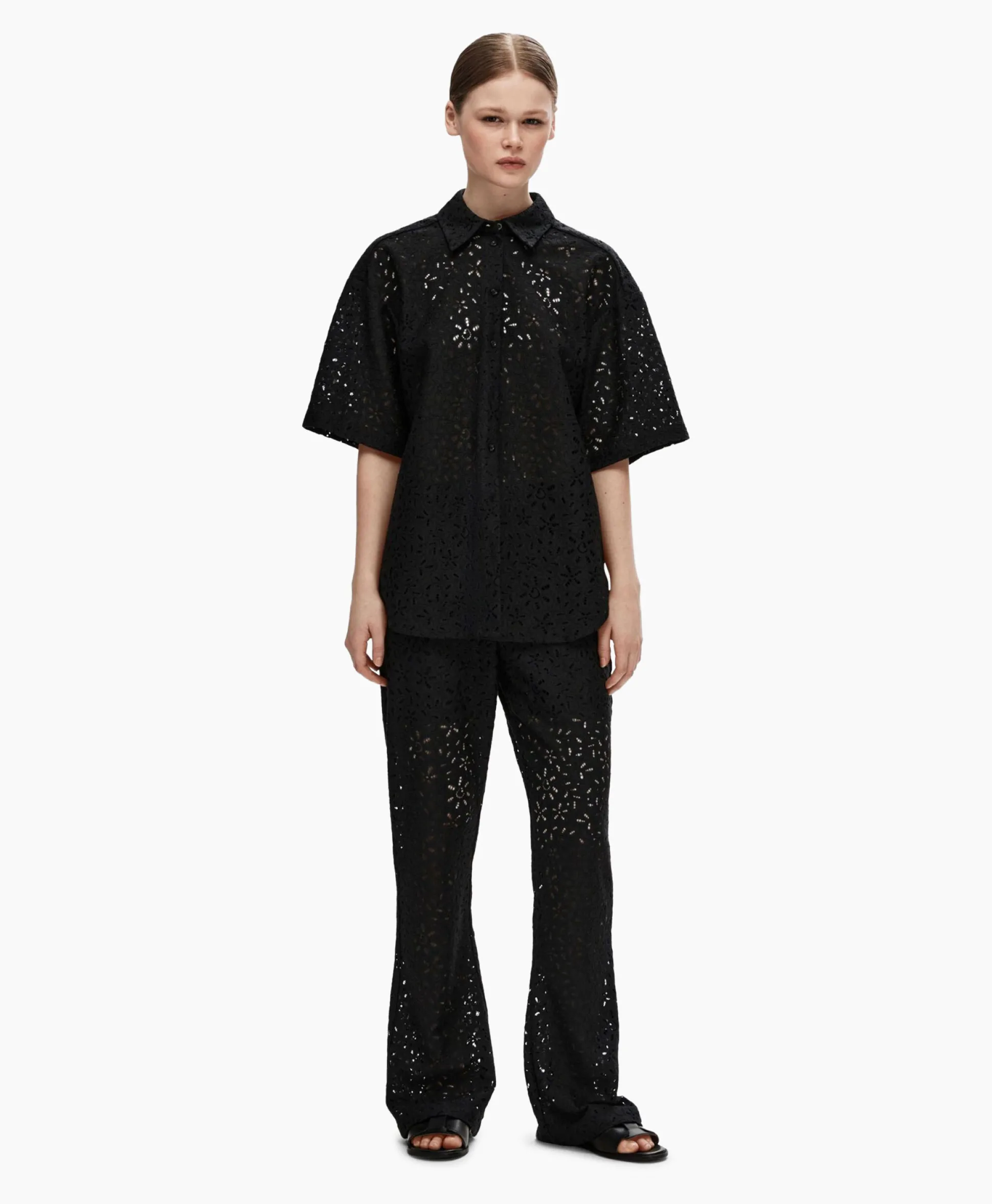 Selected Femme T-Shirt Karola 2/4 Oversize Lace Shirt B Zwart