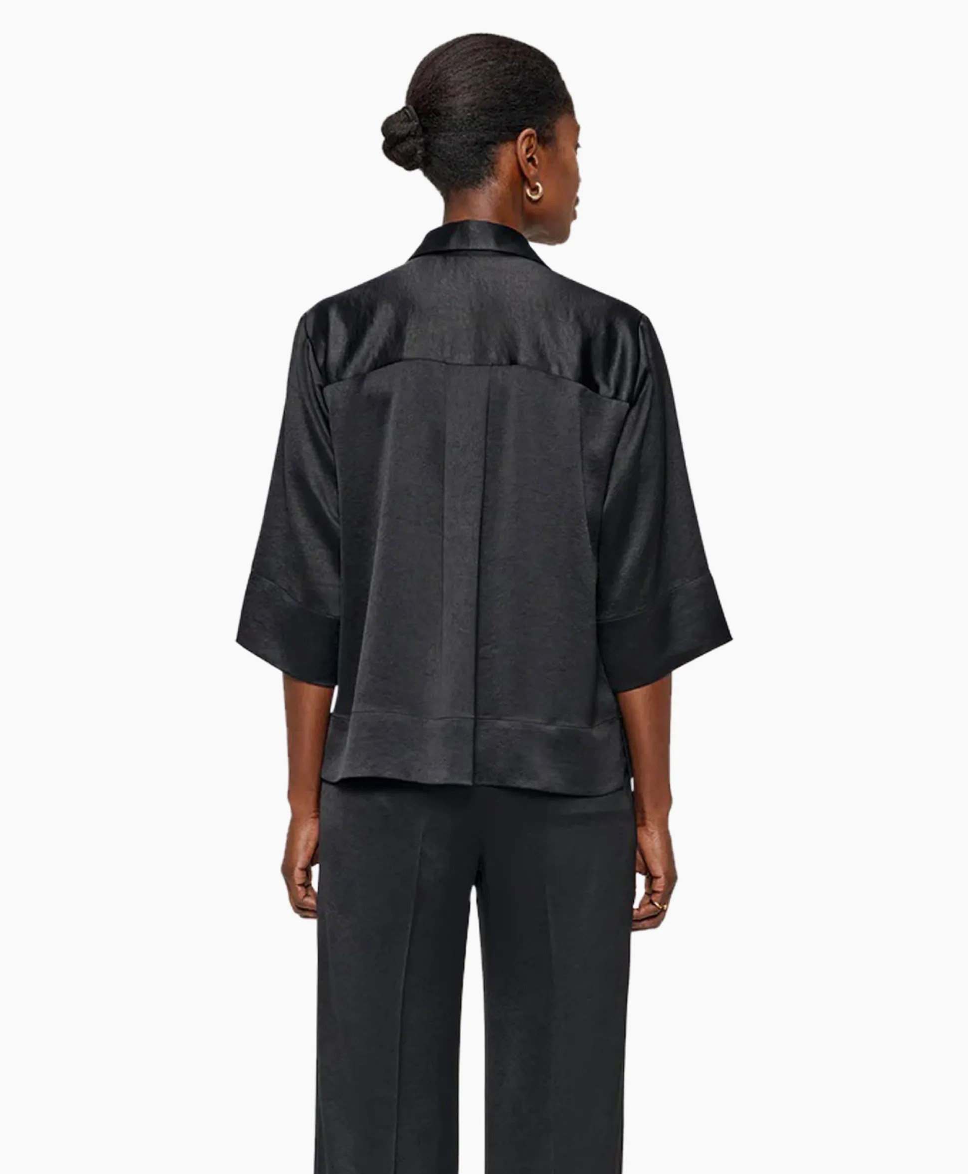 Zenggi Blouse Sating Short Sleeve Zwart